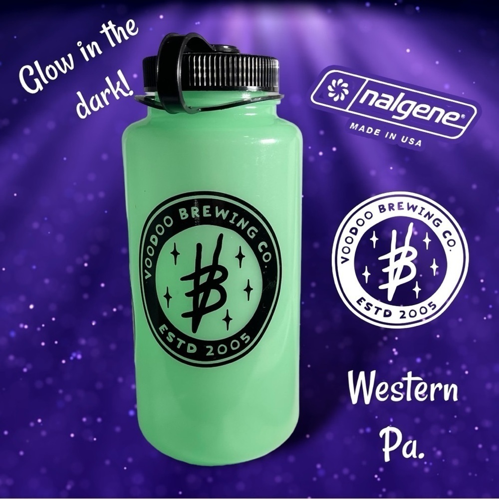 Nalgene NWOT Glow Green 32oz Wide Mouth
Sustain Water Bottle